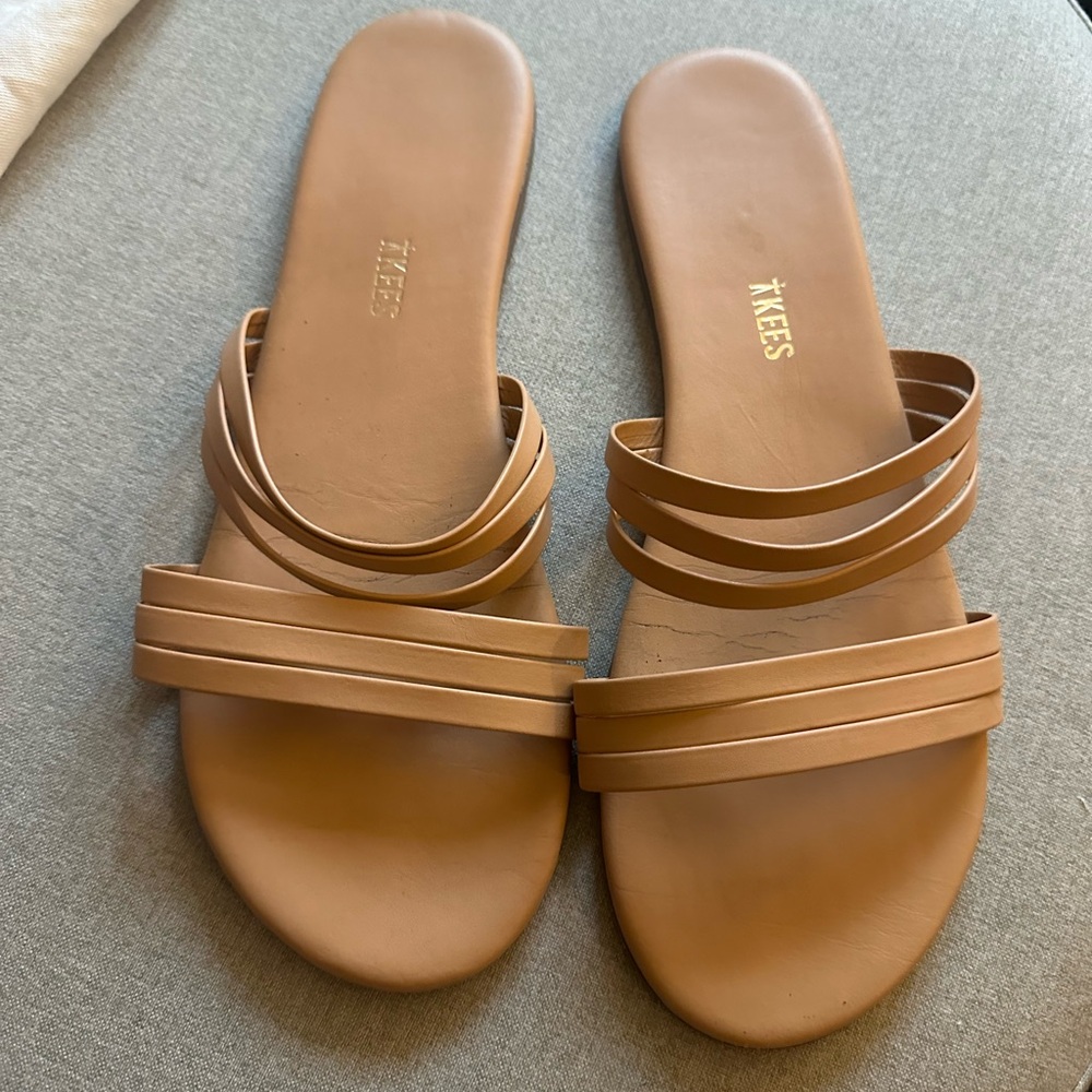 TKEES Women's Triple-Strap Slide Sandals in Tan